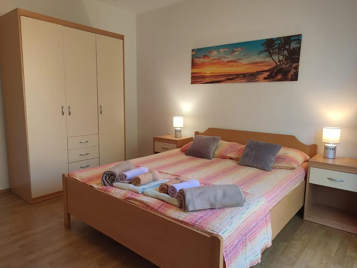 Apartments Luka Rab Town